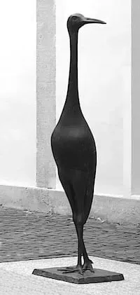 Martin Mayer: Kranich. 1966, Bronze, Höhe 165 cm